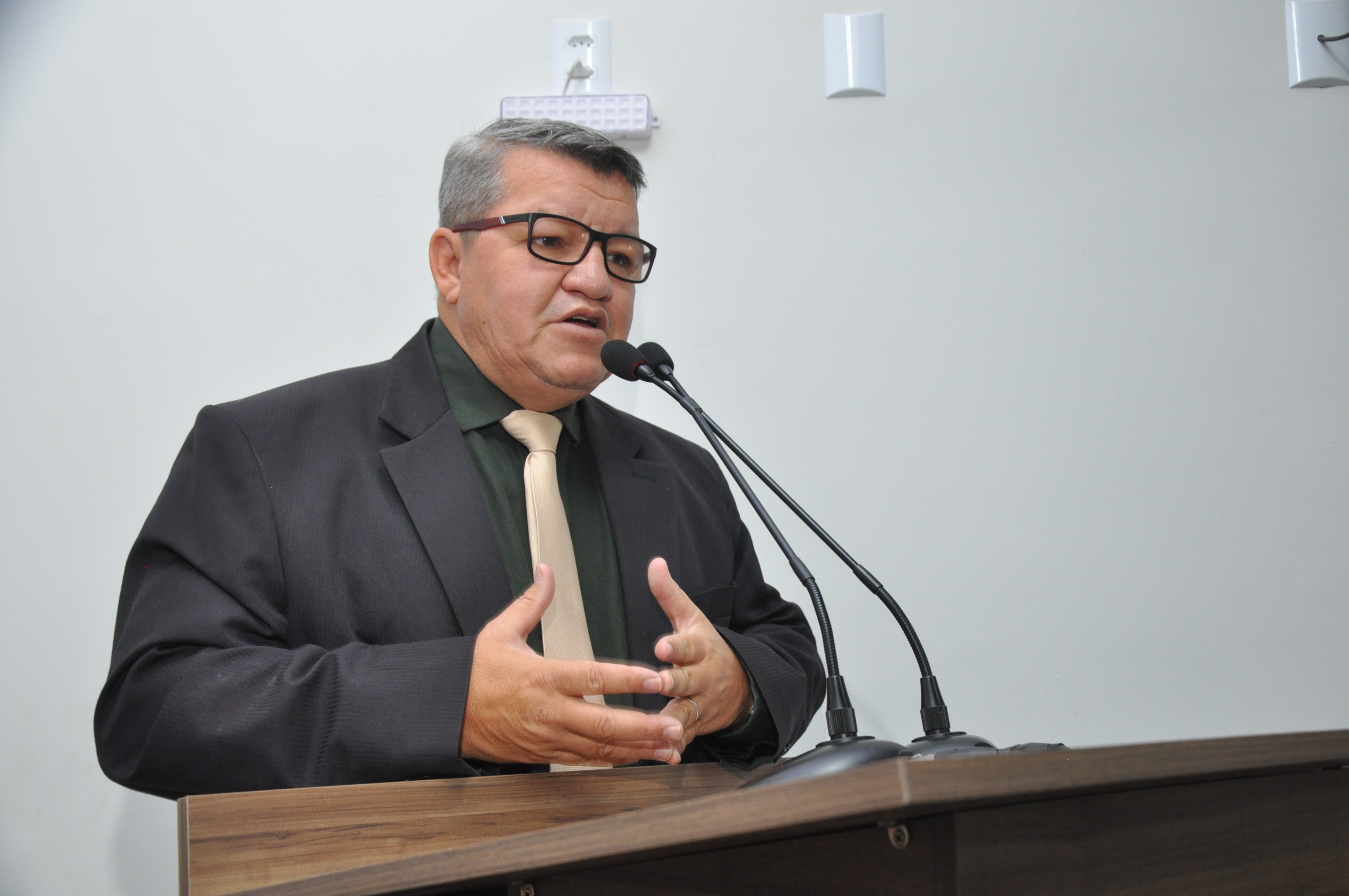 Pedro Mariano fala sobre intervenções para melhoria no trânsito da Avenida Pedro Ludovico