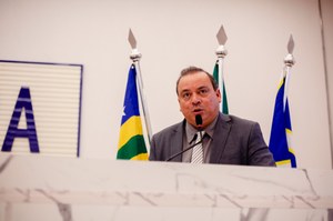 Policial Federal Suender destaca projetos de sua iniciativa que ampliam ação de combate à dengue no município