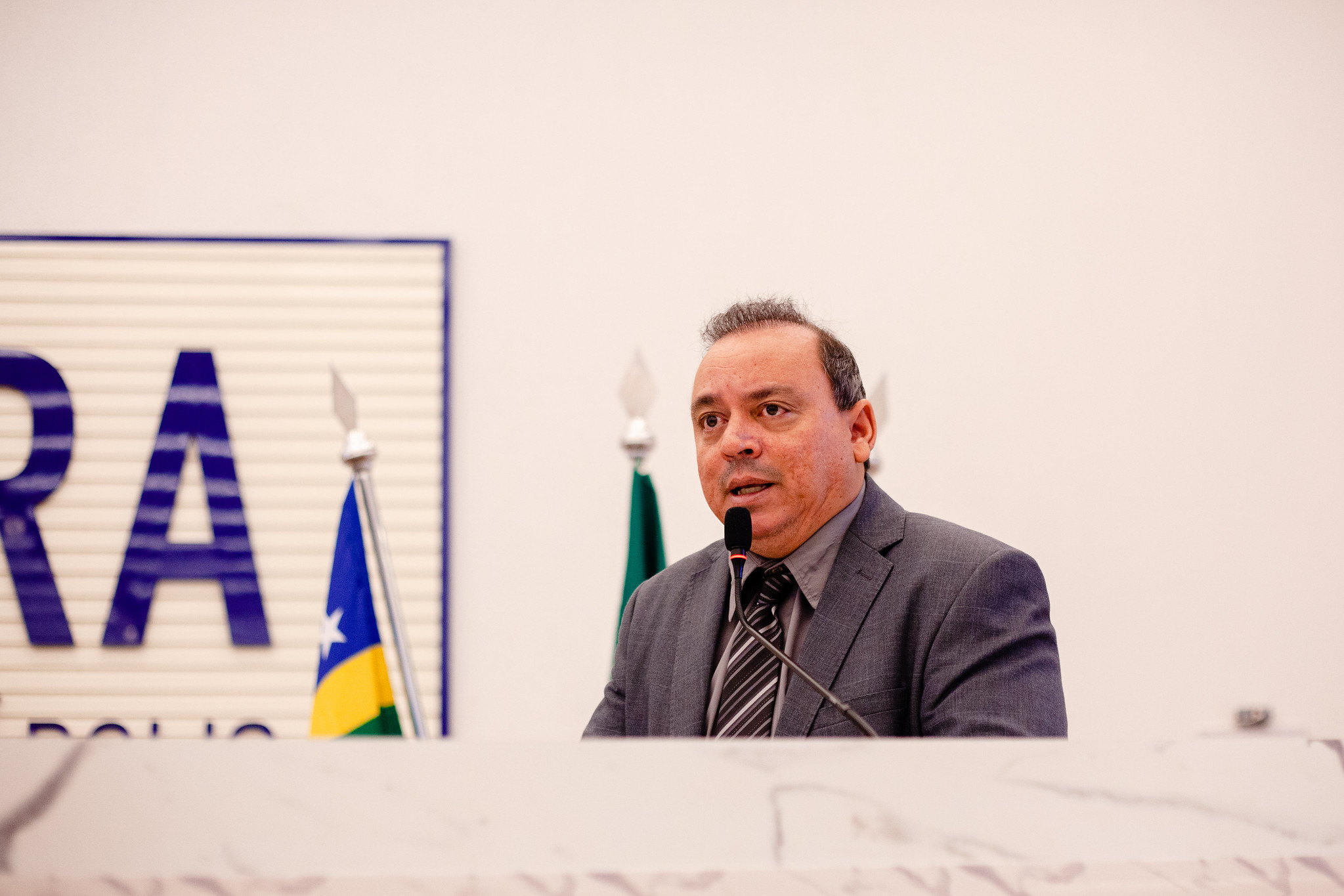 Policial Federal Suender enaltece trabalho do Niec da Secretaria Municipal de Saúde