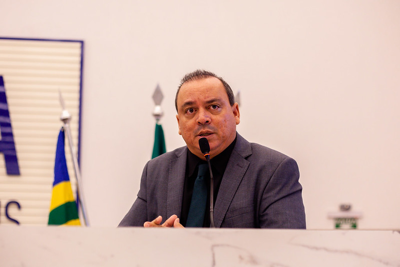 Policial Federal Suender faz moção de apelo para aprovação de anistia aos réus do 8 de janeiro