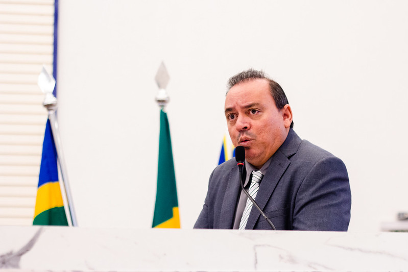 Policial Federal Suender informa sobre ações como presidente da Comissão de Saúde