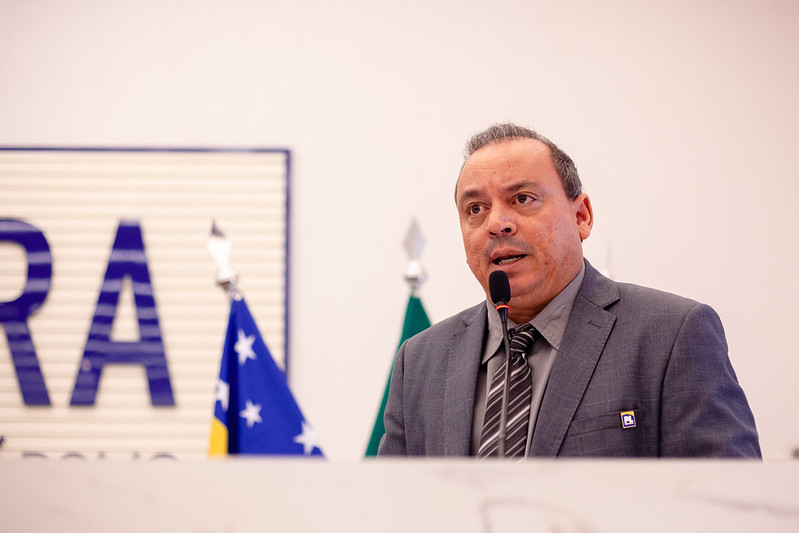 Policial Federal Suender informa sobre regularização de insumos para diabéticos