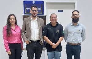 Policial Federal Suender recebe em seu gabinete o secretário de Cultura e sua equipe