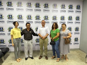 Policial Federal Suender recebe na Câmara Municipal de Anápolis representantes do bairro Parque Brasília