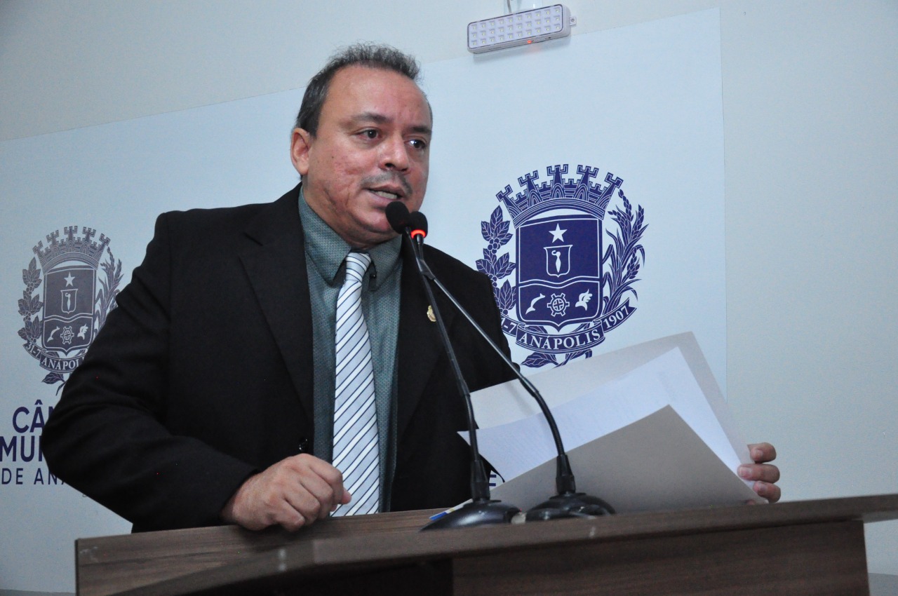 Policial Federal Suender se manifesta insatisfeito com valor da tarifa do transporte coletivo e diz que está analisando contrato