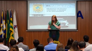 Presidente Andreia Rezende recebe homenagem da DPCA pela parceria na execução das obras de reforma da delegacia