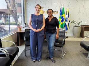 Presidente Andreia Rezende recebe vereadora Márcia Souza, de Gameleira de Goiás, para troca de experiências