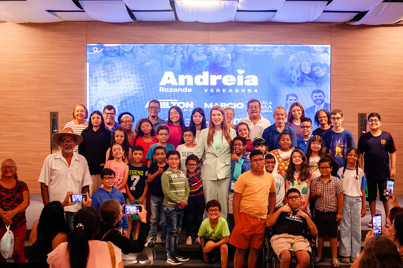 Presidente destaca “ação concreta” em entrega de 81 óculos a crianças e idosos