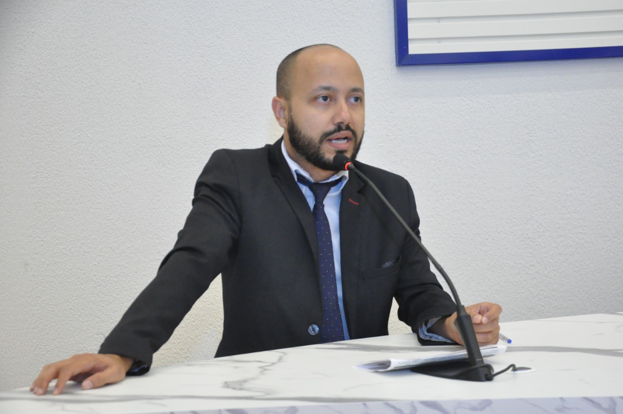 Professor Marcos apresenta projeto que cria política municipal de preservação às nascentes e mananciais de água