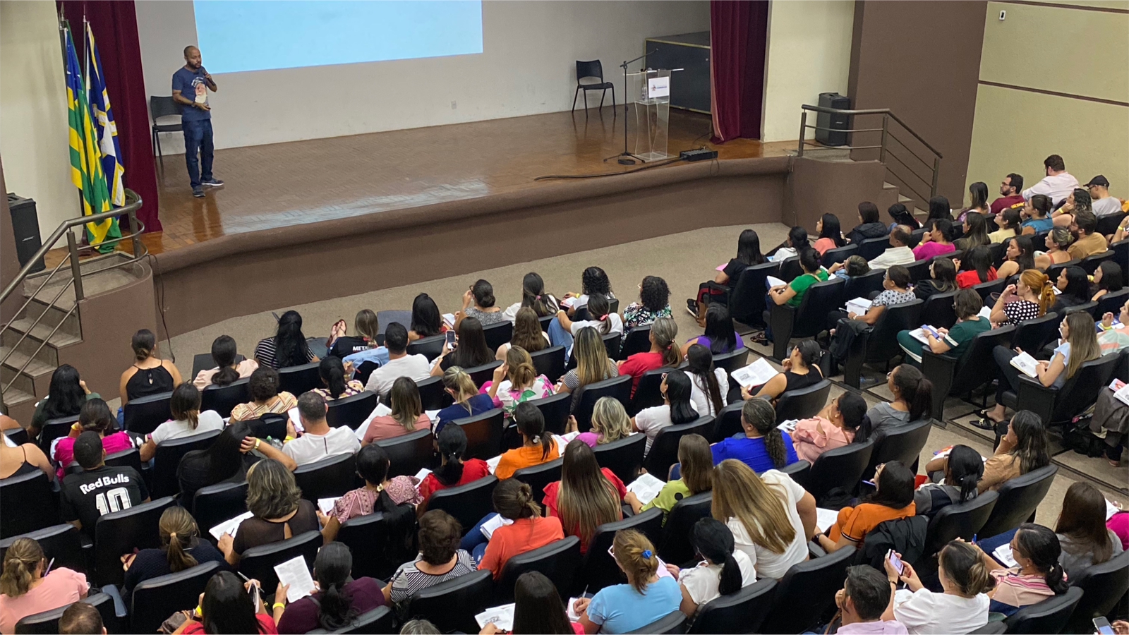 Professor Marcos Carvalho apresenta balanço do primeiro biênio de mandato para o setor da educação