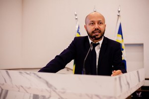 Professor Marcos Carvalho convida pra projeto de alunos do ensino médio de simulação de Assembleia da ONU