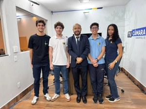 Professor Marcos Carvalho promove projeto de simulação de Assembleia da ONU de estudantes de Anápolis