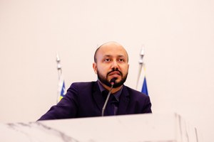 Professor Marcos destaca auxílio do governo federal para pacientes que fazem radioterapia