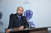 Professor Marcos destaca eleição para escola de diretores nas escolas municipais