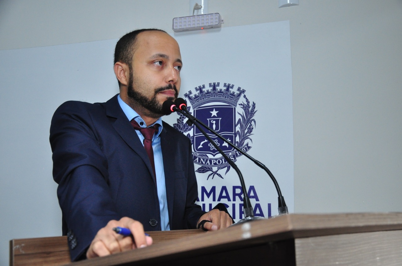 Professor Marcos enumera emendas de deputado do PT para saúde e educação em Anápolis