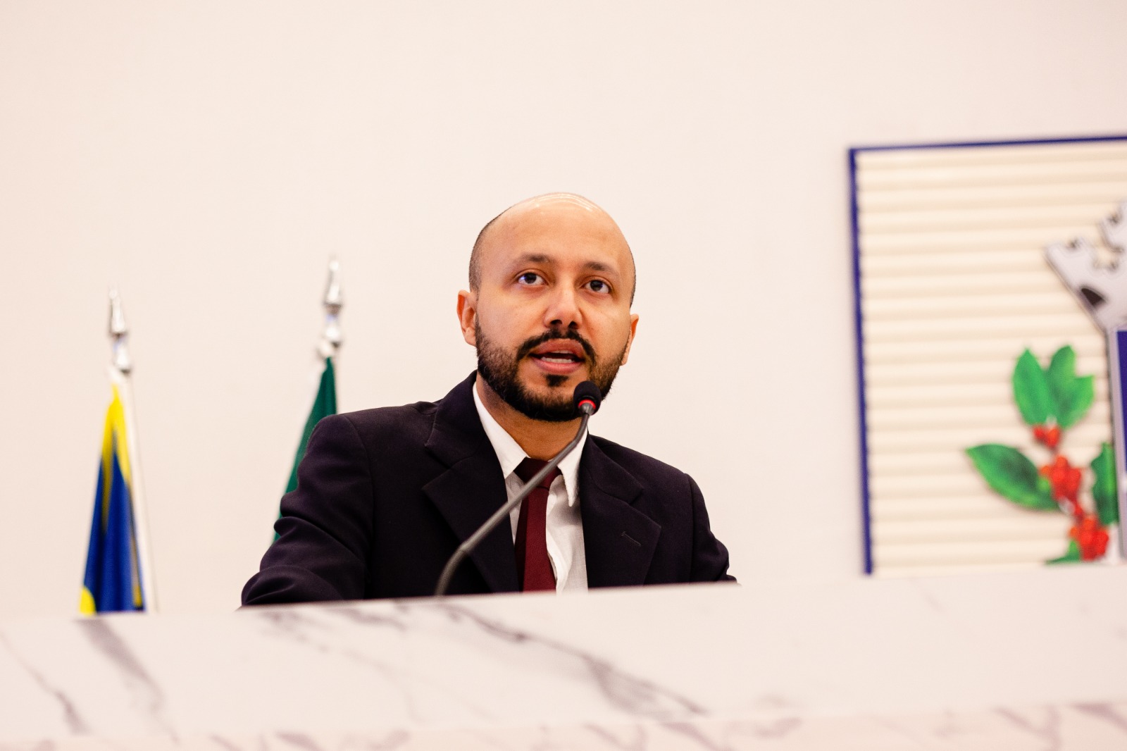 Professor Marcos garante R$ 300 mil em emenda para UEG unidade Jundiaí em parceria com Rubens Otoni