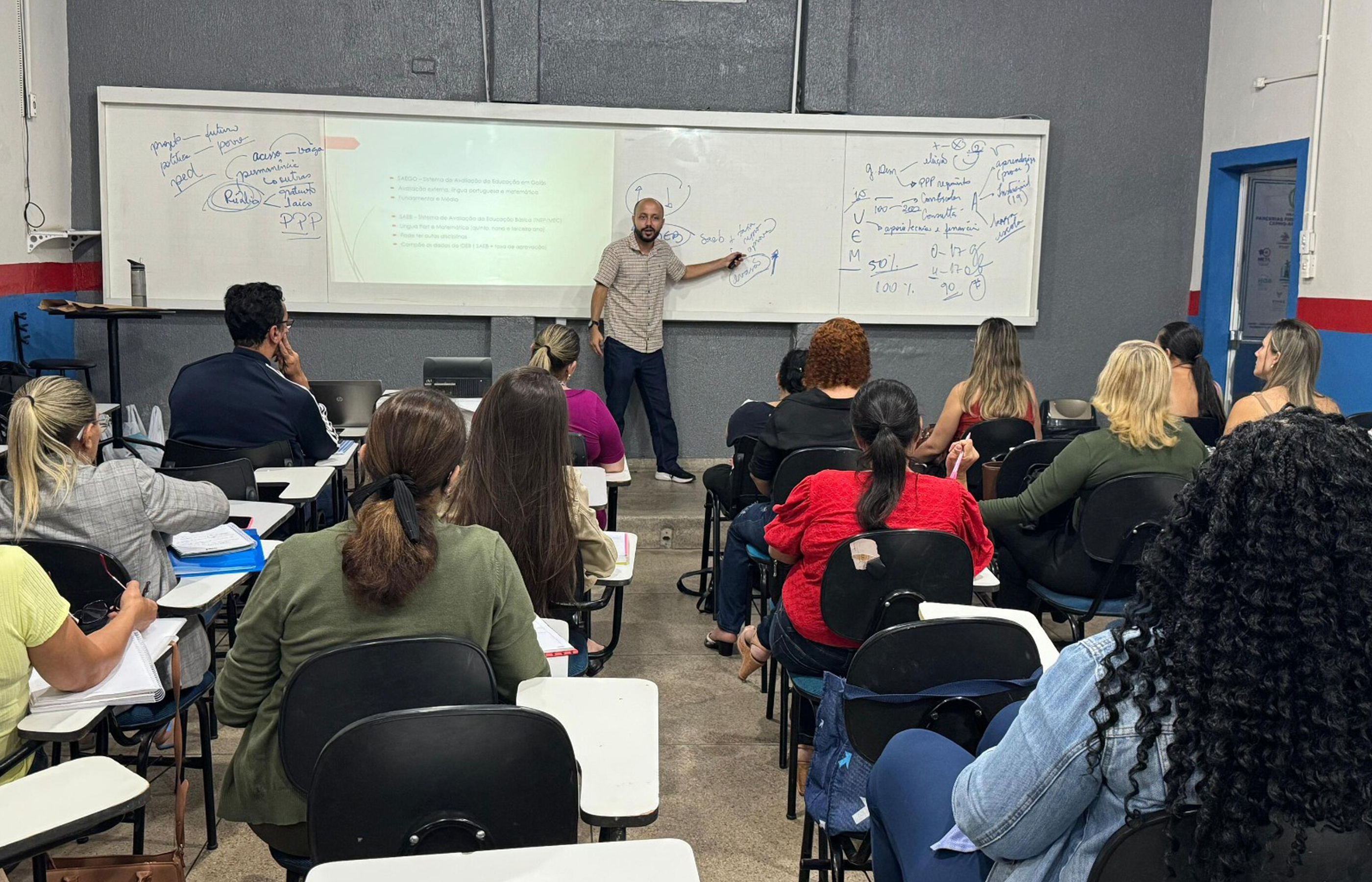 Professor Marcos promove Aulão Preparatório gratuito para a Prova Nacional Docente