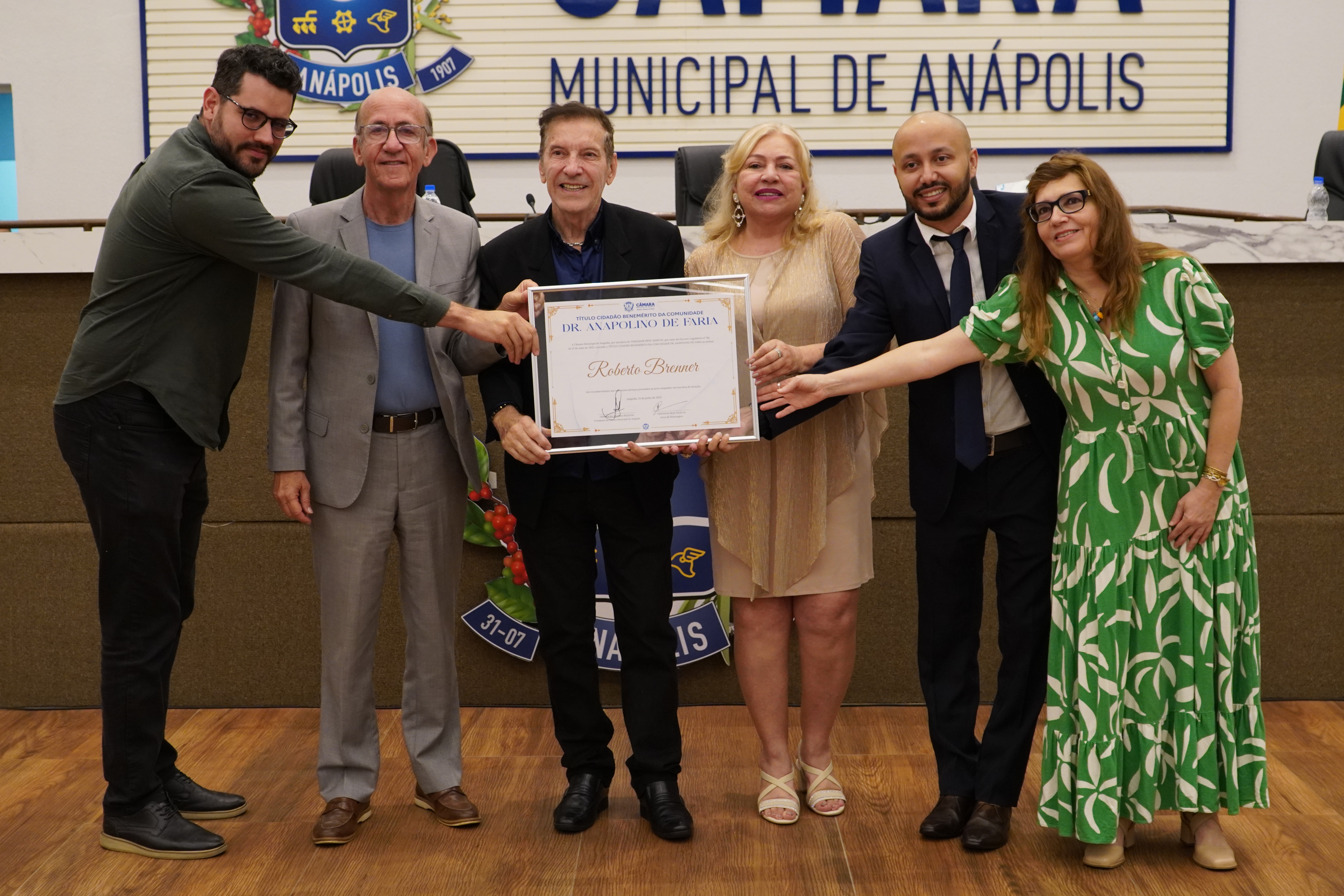 Professor Marcos promove noite de homenagens à cultura no Jubileu de Prata da ULA - União Literária Anapolina