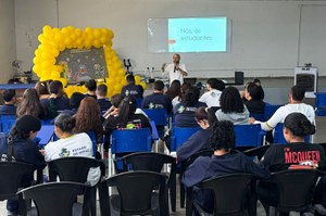 Professor Marcos realiza sessão solene em homenagem aos 35 anos do Estatuto da Criança e do Adolescente