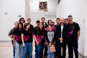 Professor Marcos recebe alunos da zona rural em visita guiada à Câmara de Anápolis