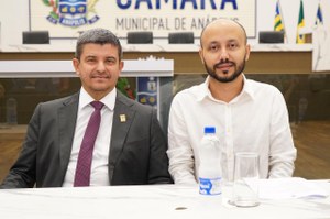 Professor Marcos recebe presidente do Conselho Federal de Psicologia em congresso que fortalece a luta antimanicomial em Goiás