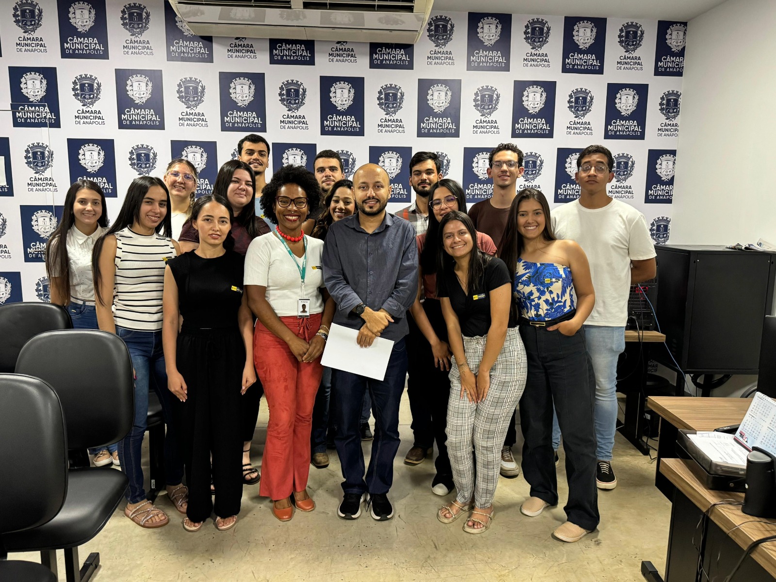 Professor Marcos recebe universitários e fortalece construção coletiva pela preservação do Central Park Onofre Quinan