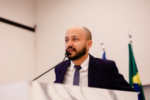 Professor Marcos solicita implantação do 6º ao 9º ano do Ensino Fundamental na Escola Municipal Ernest Reeger, no Parque dos Pirineus