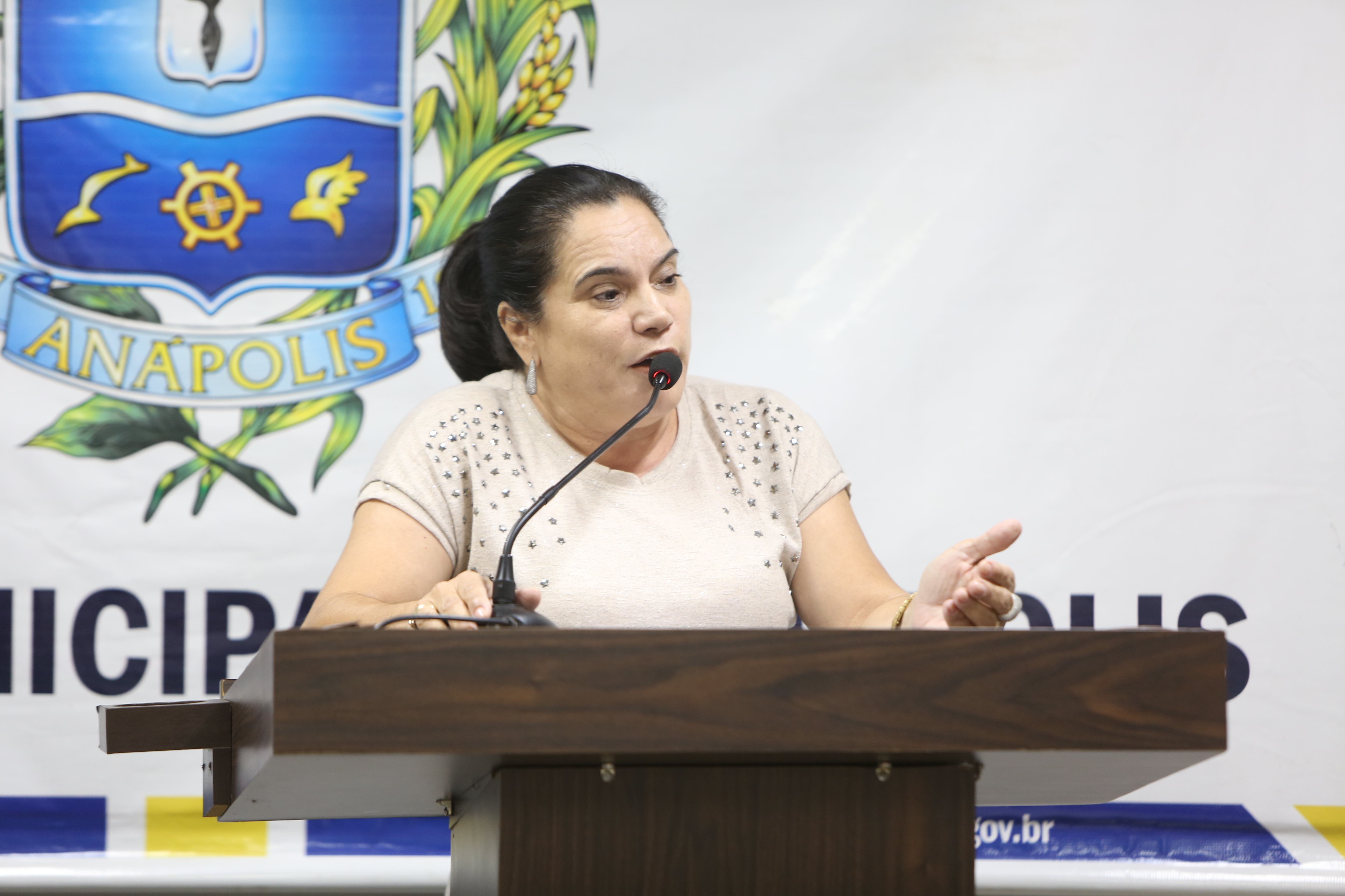Professora Geli ressalta que greve na Educação vai além do reajuste salarial