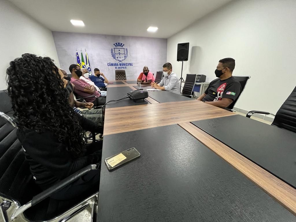 Professores pedem apoio da Câmara para retomada do Projeto Esporte em Ação
