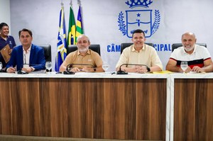 Programa “Educando Contra a Dengue” e projeto que dispõe sobre transição energética nos prédios públicos avançam na Comissão de Urbanismo