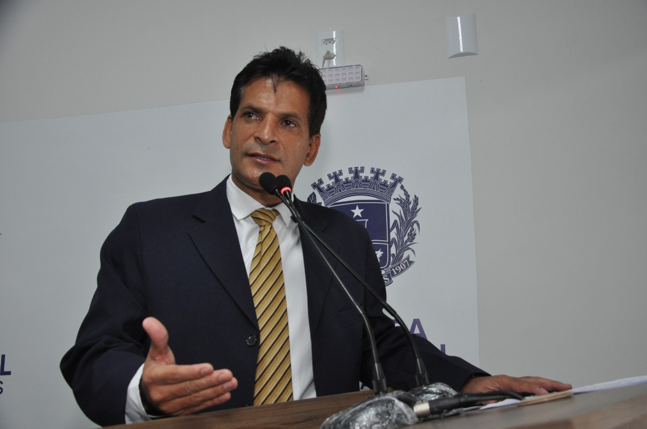 Vereador João da Luz sugere doação de alimentos não utilizados para combater desperdício