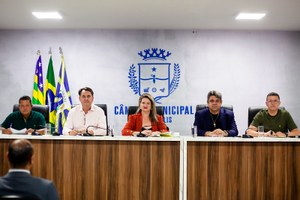 Proposta contra “adultização precoce” avança na CCJR da Câmara de Anápolis