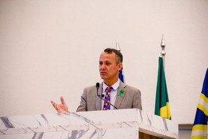 Reamilton do Autismo defende laudo com validade indeterminada para autistas e pede por conscientização