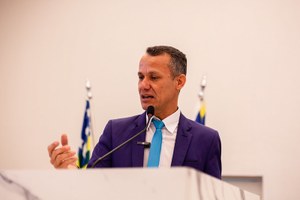 Reamilton do Autismo manifesta apoio a família atípica enlutada e defende abafador sensorial para autistas