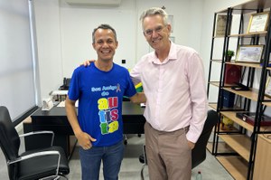Reamilton do Autismo se reúne com vice-prefeito para discutir criação de uma central de intérpretes de Libras em Anápolis