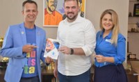 Reamilton Espíndola apresenta a outros municípios o projeto ‘Casa Azul’, que beneficia a comunidade autista