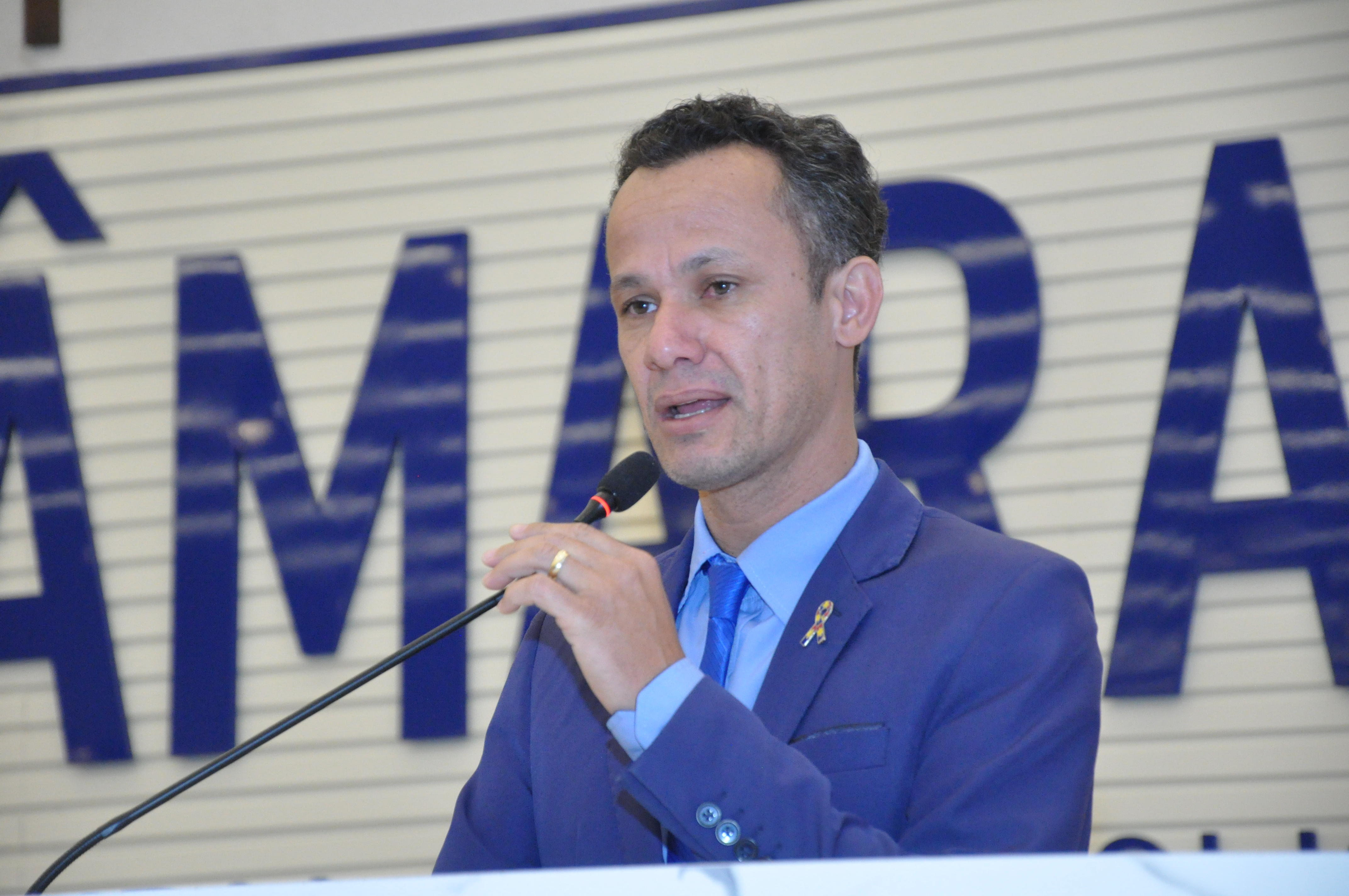 Reamilton Espíndola apresenta projeto que cria o Dia Municipal da Equoterapia