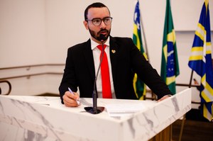 Rimet Jules anuncia ações do governo federal: vagas do Pronatec Mulheres Mil e programa “Agora tem Especialista”