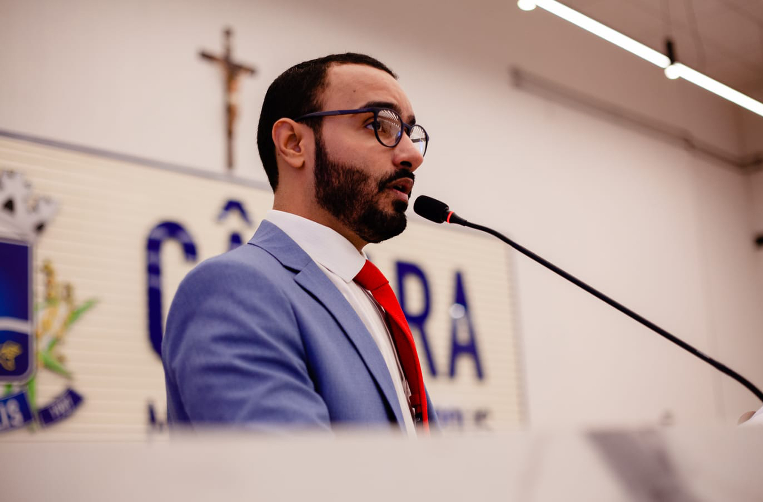 Rimet Jules destaca avanços em audiência pública com servidores e sindicatos de Anápolis