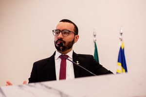 Rimet Jules parabeniza SindiAnápolis por eleição e pede apoio para dieta especial de crianças neuroatípicas