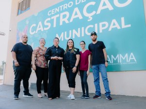 Seliane da SOS visita Senador Canedo para conhecer referência em Bem-Estar Animal