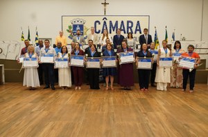 Servidores Públicos Municipais recebem Medalha Gerson Pereira de Araújo