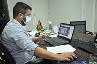 Sessão desta segunda, 15, ocorre por meio remoto e tem transmissão ao vivo