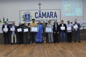 Sessão Solene celebra Dia do Historiador e promove entrega de títulos de cidadania anapolina