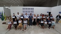 Sessão solene homenageia policiais militares veteranos com entrega de moções de aplauso