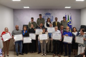 Sessão solene reconhece trabalho dos Conselhos Comunitários de Segurança (Consegs) 