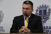 Teles Júnior representou a Câmara Municipal em posse de secretário Wilder Morais