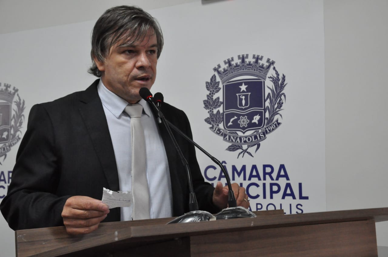 Vereador Edimilson coloca mandato a disposição da Associação de Moradores do Vivian Park
