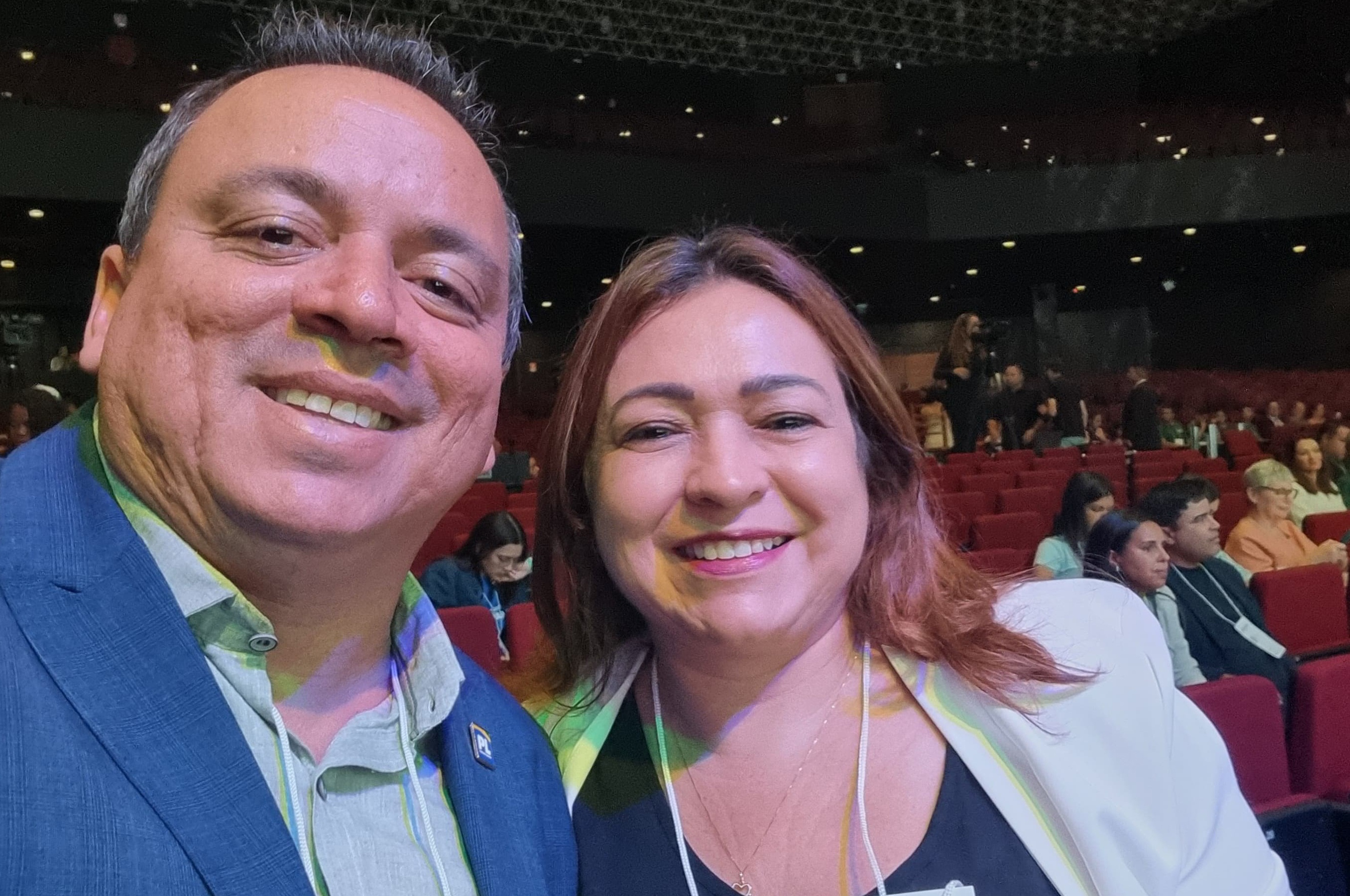 Vereador Policial Federal Suender marca presença em seminário do Partido Liberal, com a participação de Bolsonaro