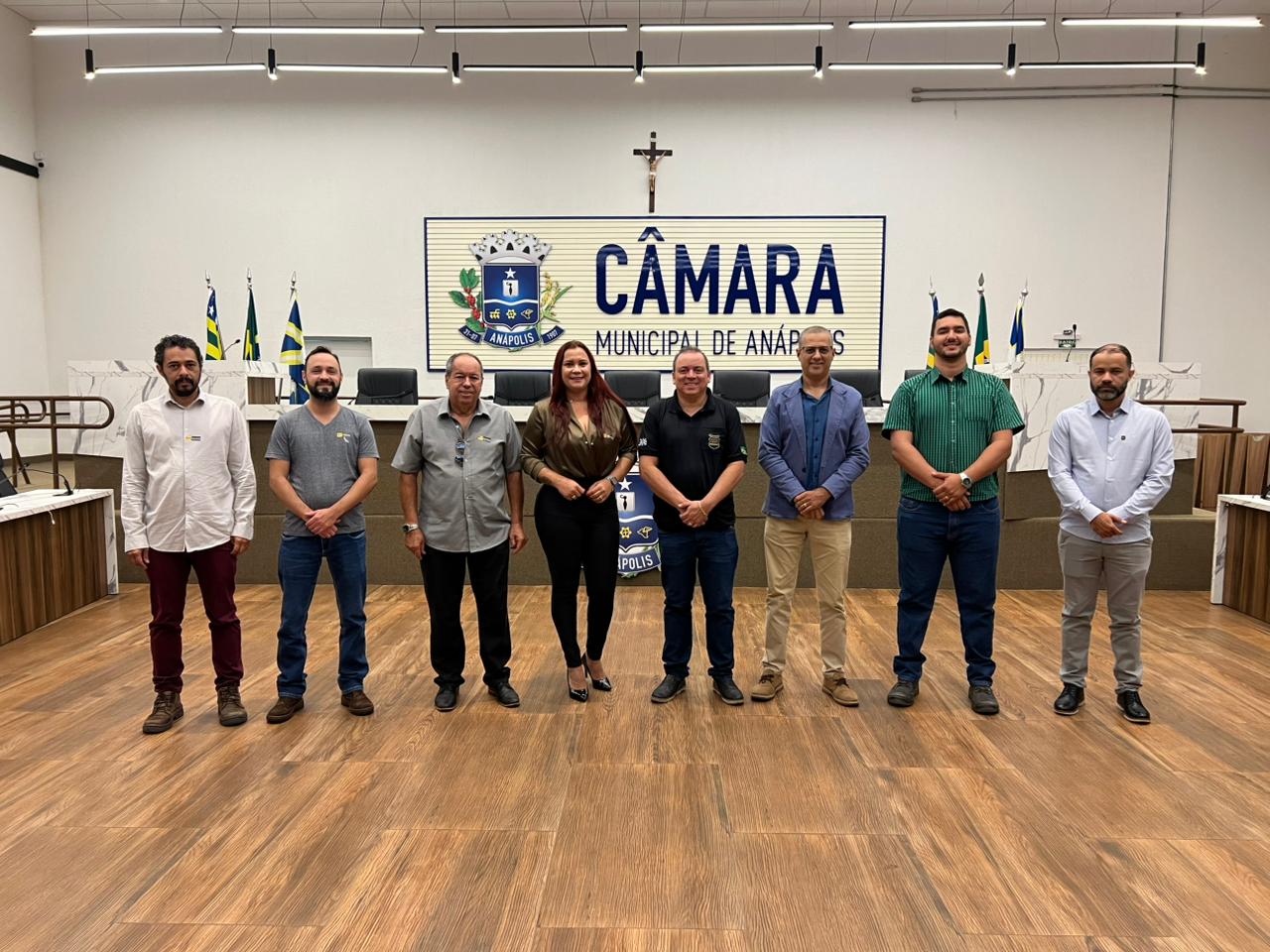 Vereador Policial Federal Suender se reúne com engenheiros do Instituto de Engenharia de Anápolis